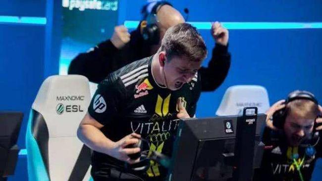 到他的自信 到他的自信