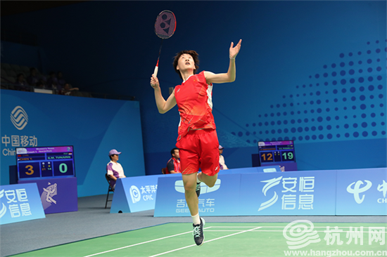 从对方后卫 从对方后卫