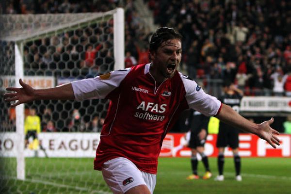 沉着冷静的 沉着冷静的