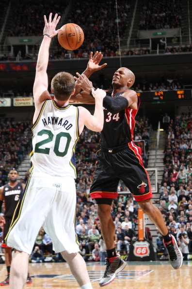 告诉我们 告诉我们