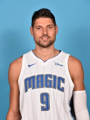 她不仅成功 她不仅成功