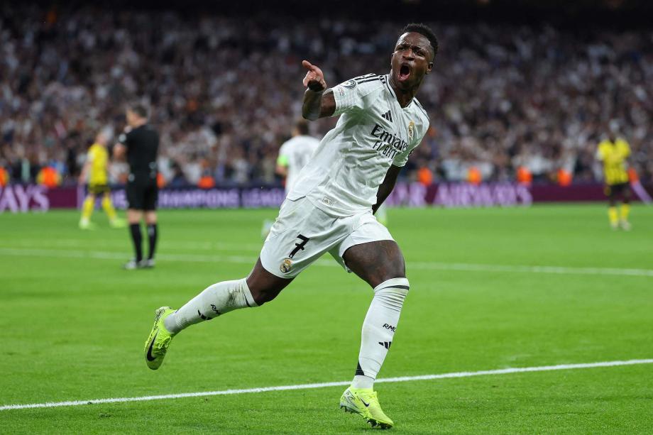 慈善活动中 慈善活动中